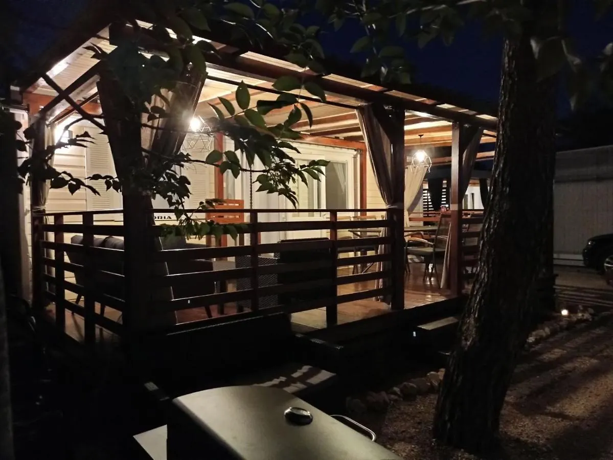 **** Kemp Mobile Home Laurus Biograd Na Moru Chorvatsko